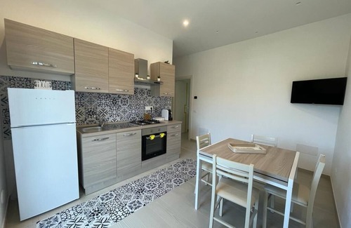 Magazzeno Apartment | 1 Bedroom Apartment in Lake