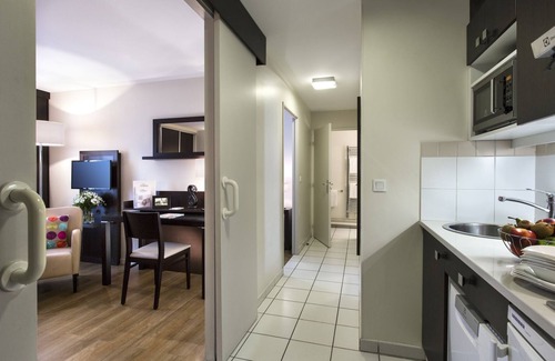 Quartier Saint-Ambroise Apartment | 1 Bedroom Apartment in the heart of République