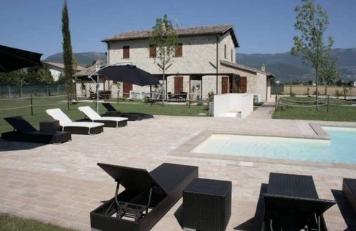 Foligno Apartment | 1 bedroom apartment near Foligno