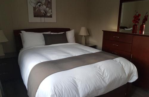 Downtown Gatineau Apartment | 1-Bedroom Apartment Sweet #3 by Amazing Property Rentals