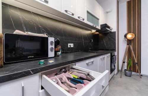 Plovdiv Center Apartment | 1-Bedroom apartment with Free Private parking