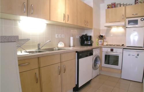 Royan Apartment | 1 Bedroom Awesome Apartment In Royan