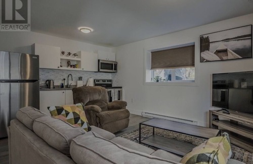 Halifax House | 1 bedroom Basement in a serene and peaceful neighbourhood.