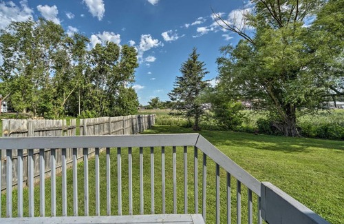 Lindstrom House | 1-Bedroom Beach House on Snowmobile Trail!