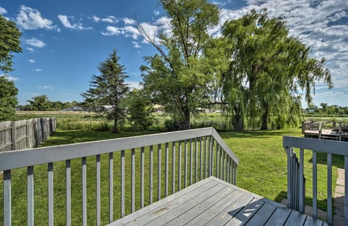 Lindstrom House | 1-Bedroom Beach House on Snowmobile Trail!