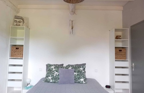 Volx Bed & Breakfast | 1 Bedroom Bed & breakfast in Volx