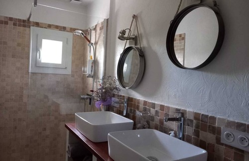 Volx Bed & Breakfast | 1 Bedroom Bed & breakfast in Volx