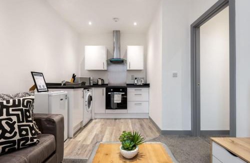 Doncaster Apartment | 1 Bedroom Budget Apartment in Central Doncaster