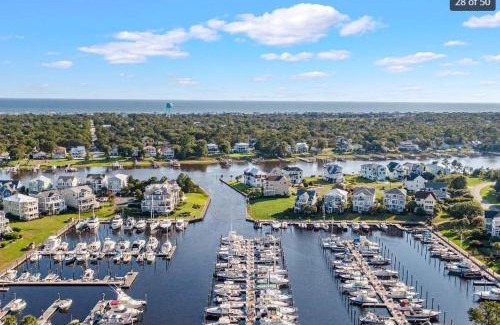 St. James House | 1 bedroom condo in St James in Southport - great amenities
