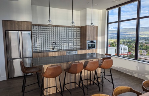 Downtown Kelowna Condo | 1 Bedroom Condo in the Heart of Downtown Kelowna