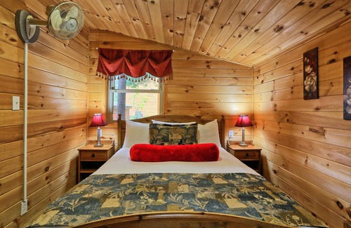 Long Lake Cottage | 1 Bedroom Cottage, sleeps 2