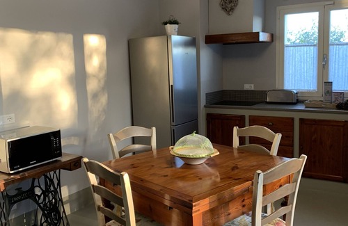 Saturnana Cottage | 1 bedroom cottage with pool and lovely garden near restaurant