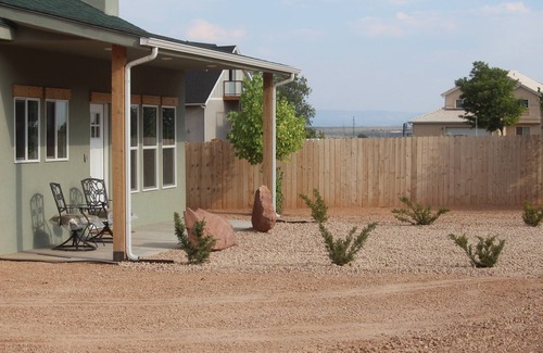 Kanab Cottage | 1 Bedroom Discover a Cozy Getaway: near Zion, Bryce, and Grand Canyon!
