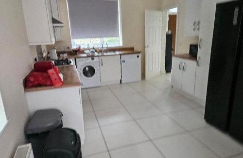 Bletchley Apartment | 1 Bedroom en suite ASHLAND, Milton keynes