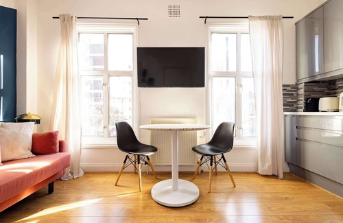 Shepherd's Bush Apartment | 1 Bedroom Flat - Shepherds Bush