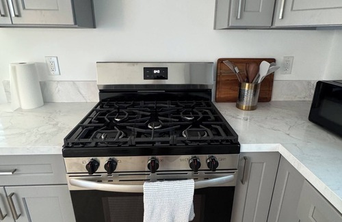 Norwalk House | 1-Bedroom House - Stay in the heart of SoCal!