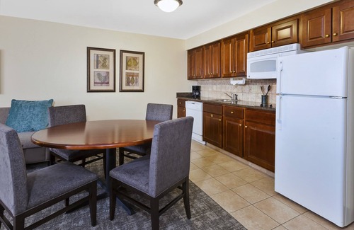 Okemos Condo | 1 Bedroom King Suite | Free Breakfast.