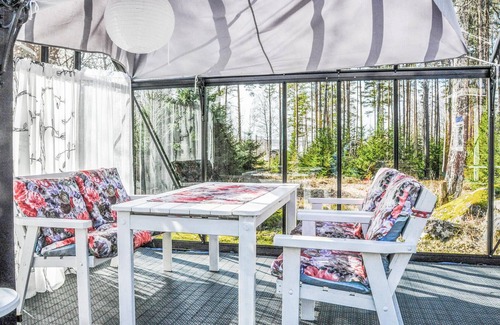 Kristinehamn House | 1 bedroom lovely home in Kristinehamn