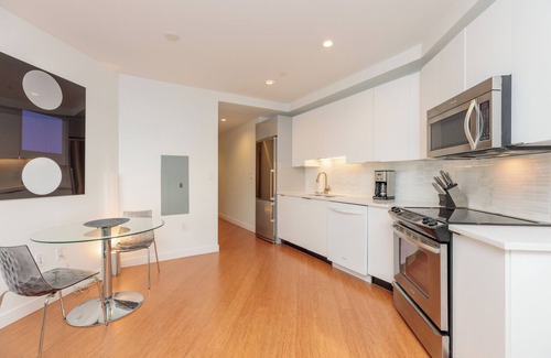Chinatown Apartment | 1 Bedroom near Rose Kennedy Greenway