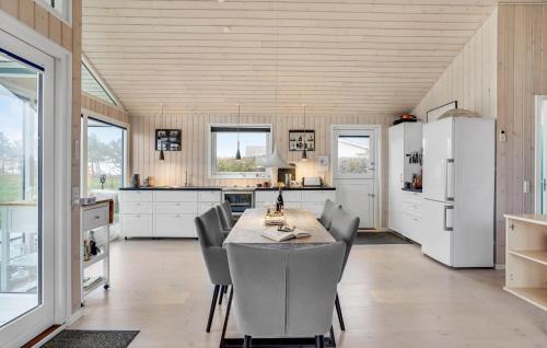 Venemose House | 1 Bedroom Nice Home In Gørlev
