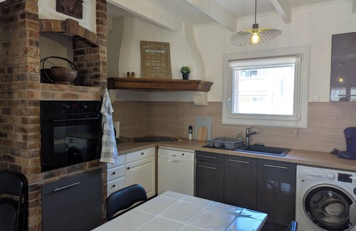 Martigues House | 1 bedroom private vacation home in martigues