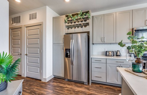 Fort Worth Apartment | 1-bedroom stylist apartment near downtown Fort Worth calling for you.