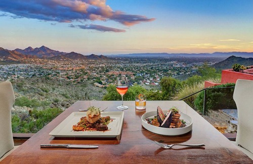 North Mountain Apartment | 1 Bedroom Suite + Balcony | Golf Course + Pools