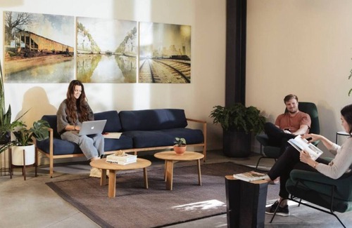 Chestnut Hill House | 1 Bedroom Suite - Bentoliving Chestnut Hill