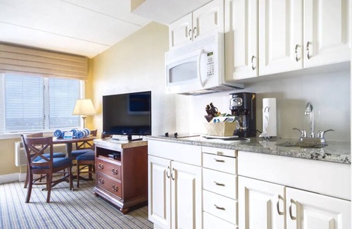 Newport Condo | 1 Bedroom Suite, Sleeps 4, w/Kitchenette at Inn at Long Wharf, Newport!