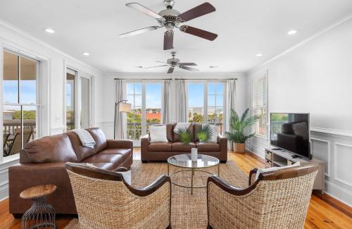 Isle of Palms House | 1 Block to Beach Newly Renovated 6BDR w Rooftop Views Sand Dune by AvantStay
