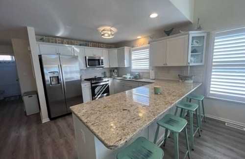 Sea Isle City House | 1 Block to Guarded Beach and Promenade