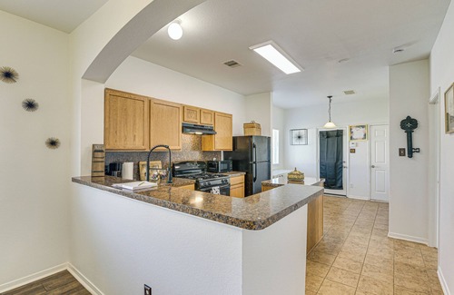 Central Southwest House | < 1 Block to Park: Dog-Friendly Home in Houston!