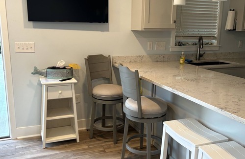 Emerald Isle Apartment | 1 BR apt with ocean views see VRBO# 4598329 to book full house for summer 2026