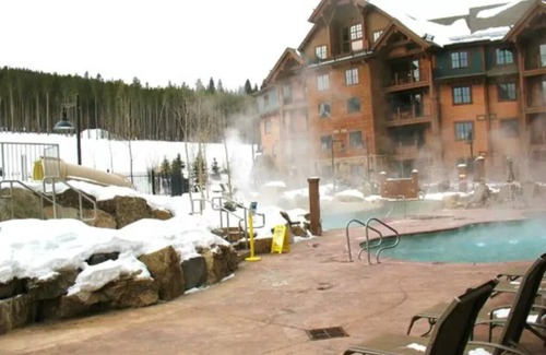 Breckenridge Condo | 1 BR available March 8 - 14. Beautiful resort property at the bottom of Peak 7.