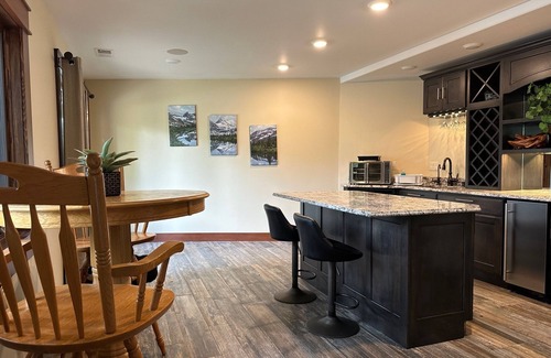 West Glacier Apartment | 1 BR Lakeview, 5 Mins to Glacier