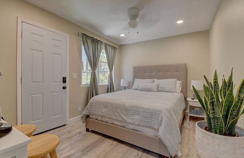 Mission Viejo House | 1 brand-new bedroom 1 private bathroom with beautiful pool and private entrance