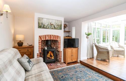 North Elmham House | 1 Chelsea Cottage