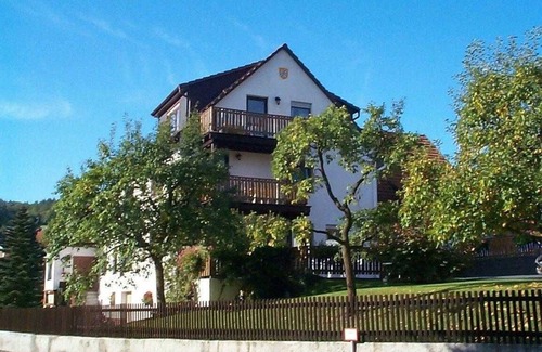 Bringhausen Apartment | 1 Daudenberg - Haus Bergblick