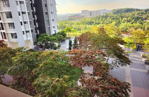 Kajang Apartment | 1 Dream Home @ Tiara Imperio Studio 舒适和最特别让您体验阳台风景