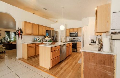 Plymouth Apartment | 1 Flint and Kingscrest, LLC - Apopka