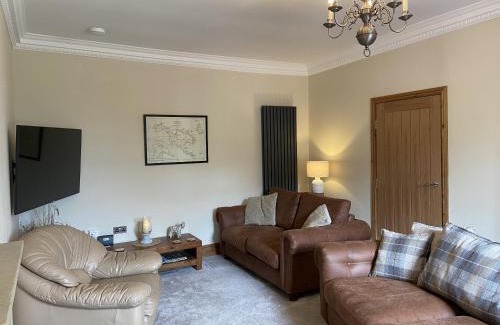 Bo'ness House | 1 Inveravon Cottage