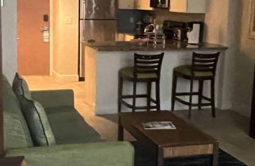 Hollywood Resort | 1 King Bed - Oceanfront Resort Steps from Hollywood Beachn ALL FEES INCLUDED!