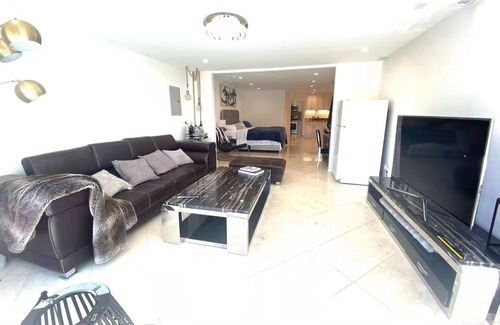 Hacienda Heights Apartment | 1 Luxury hacienda villa guesthouse private unit