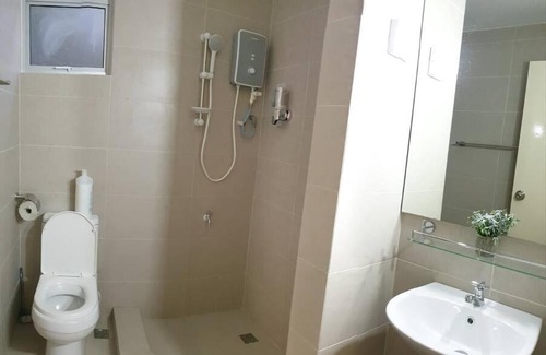 Kota Kinabalu Apartment | 1. Luxury Kristal condo 1 丹绒亚路市中心高級住宅