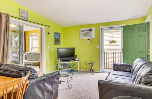 Ogunquit - Wells House | 1 Mi to Beach Cottage with Pool Access in Wells