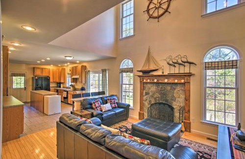 South Chatham House | 1 Mi to Beach Home with Fire Pit and BBQ in Cape Cod!