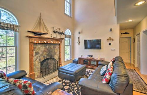South Chatham House | 1 Mi to Beach Home with Fire Pit and BBQ in Cape Cod!