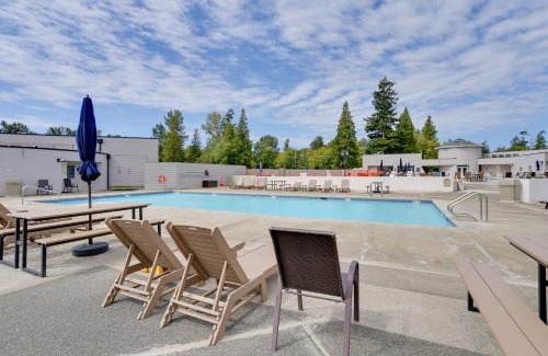 Birch Bay House | 1 Mi to Birch Bay SP! Cozy Cabin with Pool Access