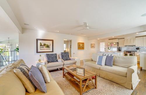 Fayetteville House | 1 Mi to Dtwn Fayetteville Home with Fenced Yard