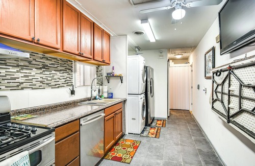 Downtown Apartment | 1 Mi to Dtwn: Remote Work-Friendly Apt in Hampton!